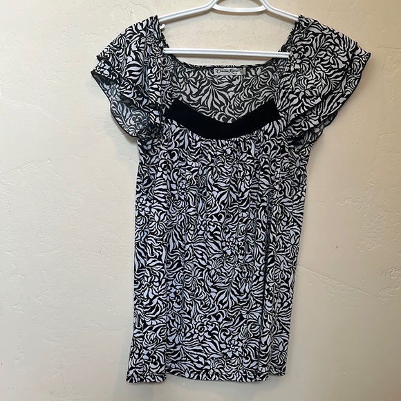 Flattering Black and White Print Shirt - Picture 1 of 4